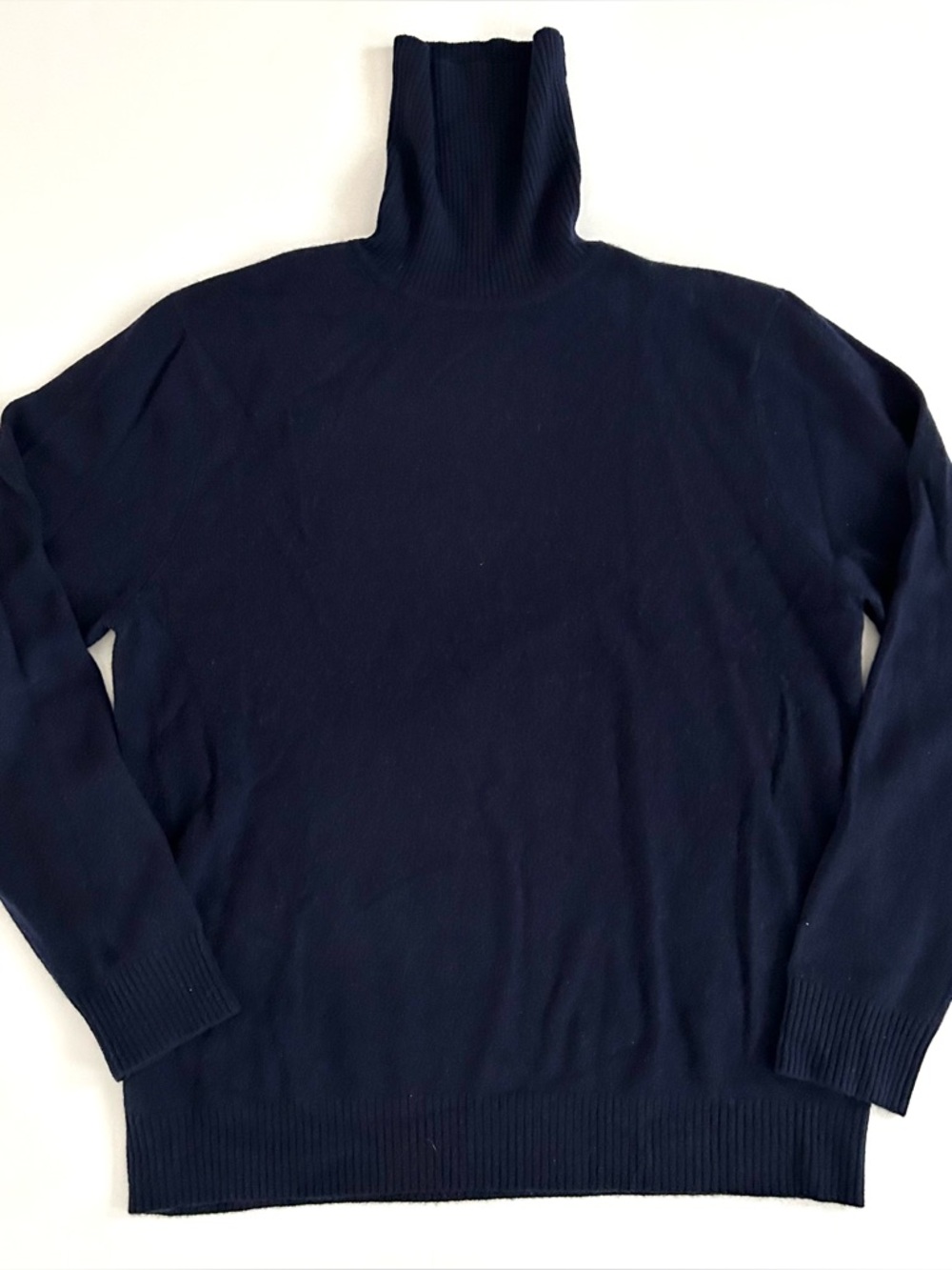 Qi Cashmere Turtleneck Sweater - Size L - Mens